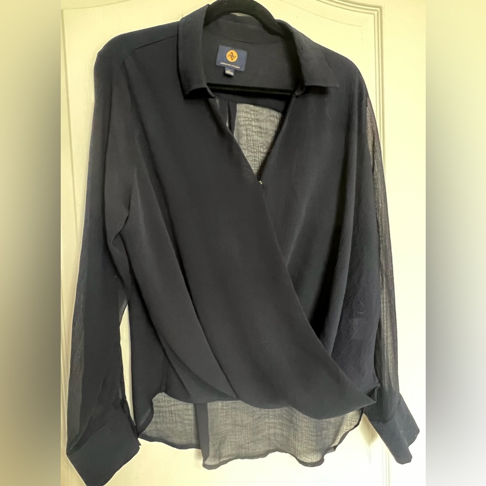 Dark Blue size L Adrienne Vittadini blouse